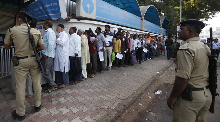 longqueuesatbankstoexchangeoldnotes